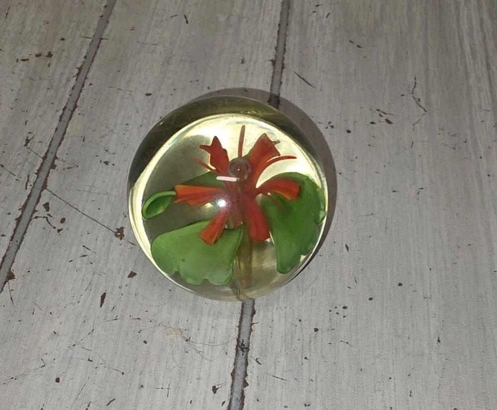 Vintage Art Glass Paperweight Orange Honeysuckle Dynasty Gallery Heirloom Collec